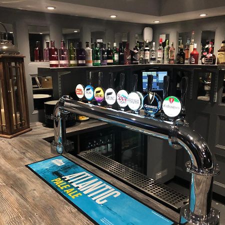 The Barns Hotel Cannock Extérieur photo