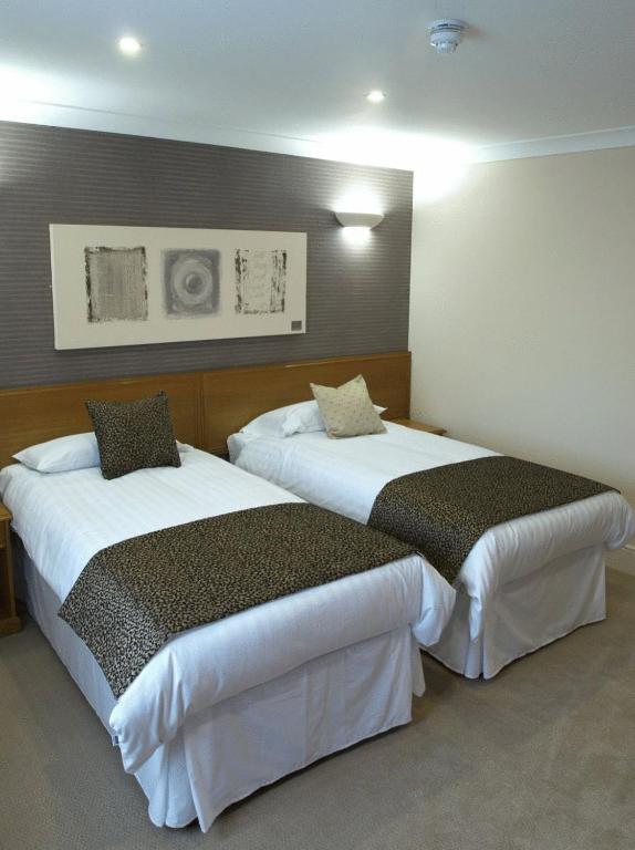 The Barns Hotel Cannock Chambre photo