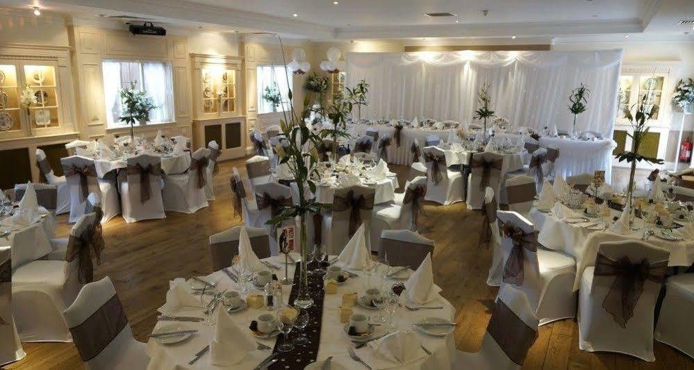 The Barns Hotel Cannock Extérieur photo